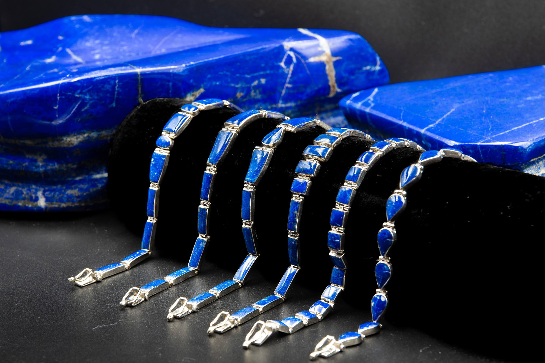 Pulseras de eslabones de plata con lapislázuli